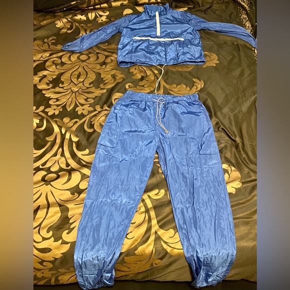 Windbreaker Set - Picture 2 of 2